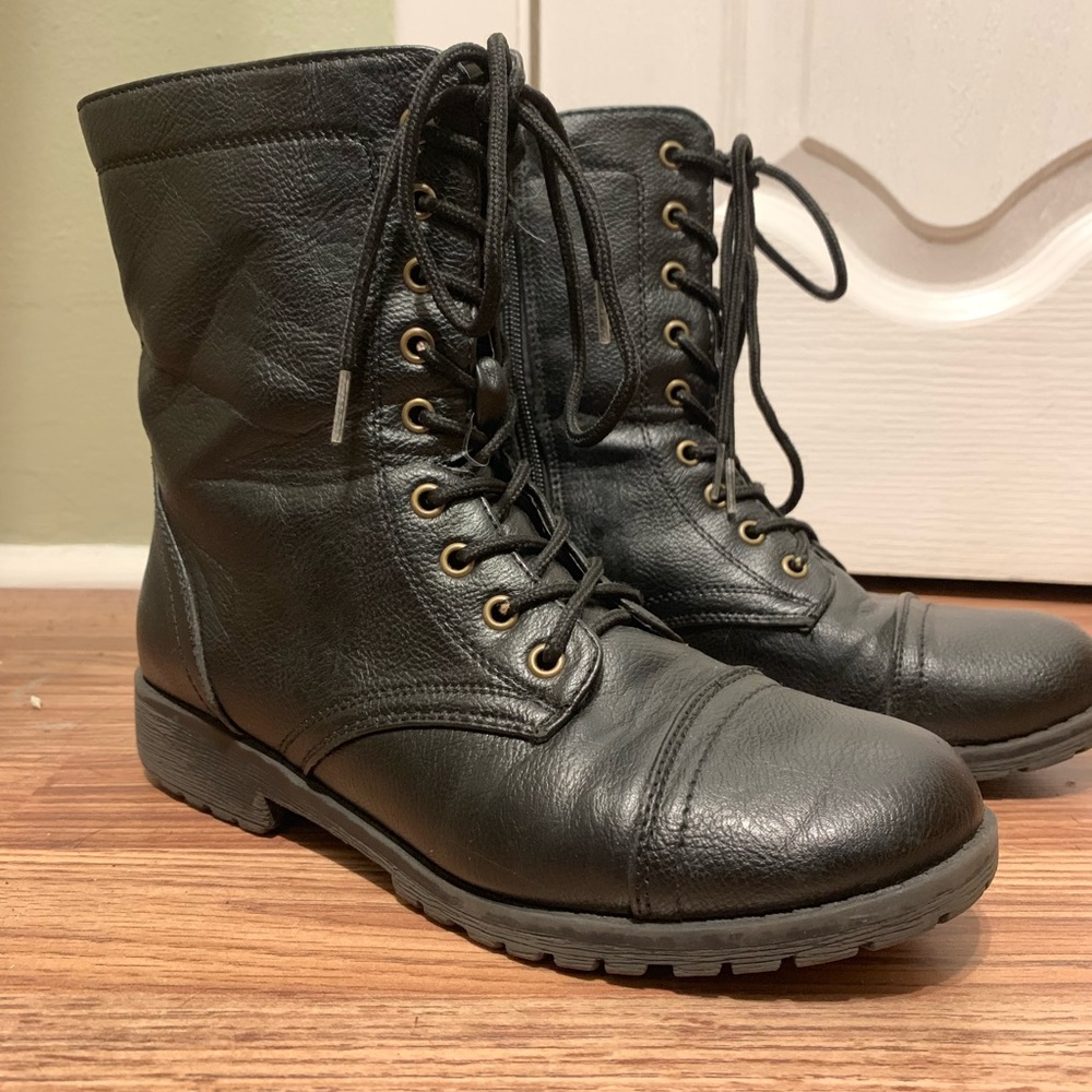 Black combat moto boots zipper boots